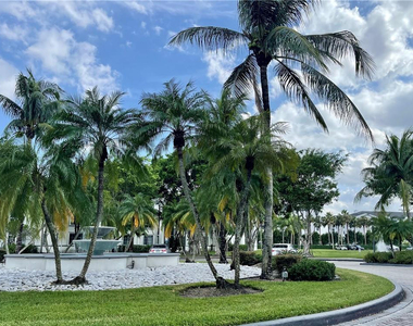 4420 Nw 107th Avenue - Photo Thumbnail 2