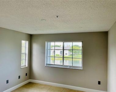 4420 Nw 107th Avenue - Photo Thumbnail 6
