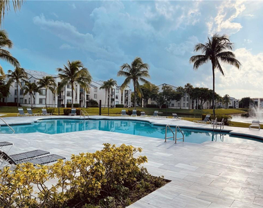 4420 Nw 107th Avenue - Photo Thumbnail 12