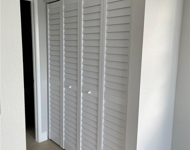 4420 Nw 107th Avenue - Photo Thumbnail 7