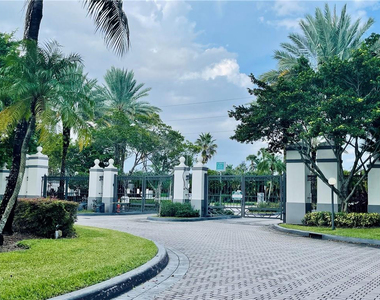 4420 Nw 107th Avenue - Photo Thumbnail 3