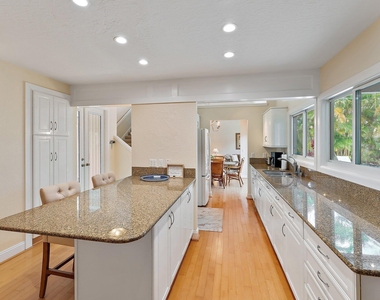 107 Mako Lane - Photo Thumbnail 10