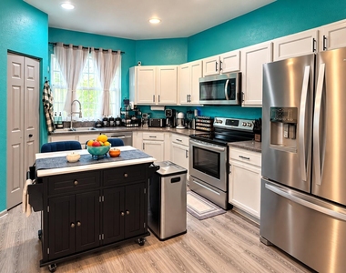 2590 Se Pineland Drive - Photo Thumbnail 6