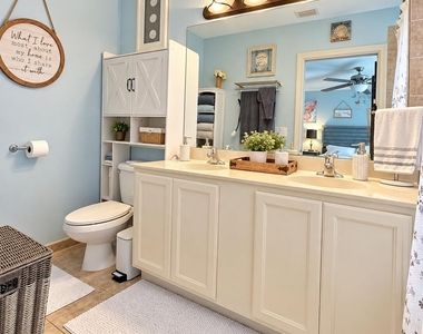 2590 Se Pineland Drive - Photo Thumbnail 12
