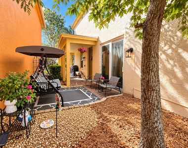 2590 Se Pineland Drive - Photo Thumbnail 20