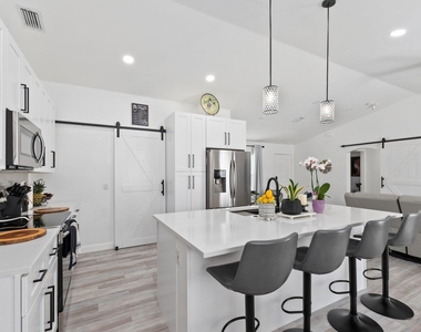 5789 Nw Belwood Circle - Photo Thumbnail 9