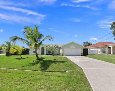 5789 Nw Belwood Circle - Photo Thumbnail 1