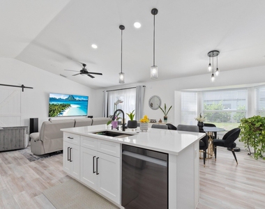 5789 Nw Belwood Circle - Photo Thumbnail 8