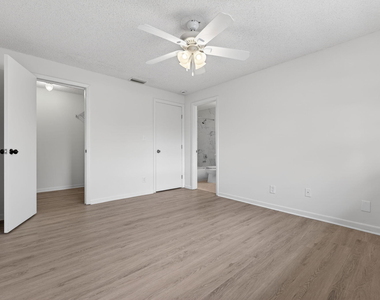 4983 Nw 95th Avenue - Photo Thumbnail 6