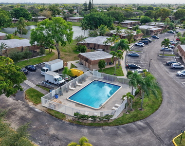 4983 Nw 95th Avenue - Photo Thumbnail 9