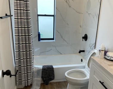 7360 San Sebastian Drive - Photo Thumbnail 20