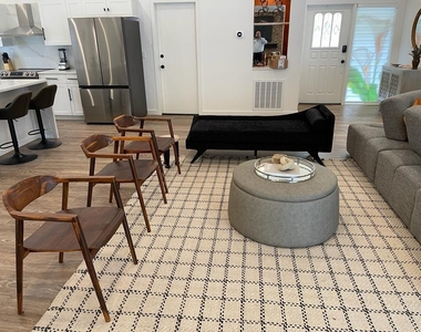7360 San Sebastian Drive - Photo Thumbnail 7