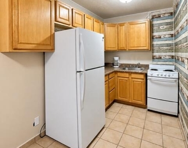 121 Cleveland Street - Photo Thumbnail 4