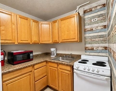 121 Cleveland Street - Photo Thumbnail 5