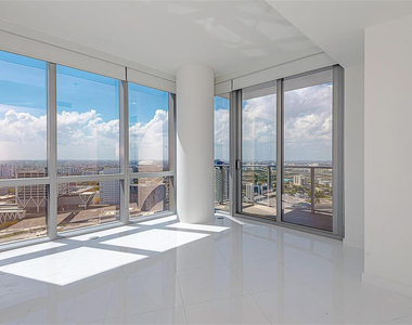 851 Ne 1st Avenue - Photo Thumbnail 16