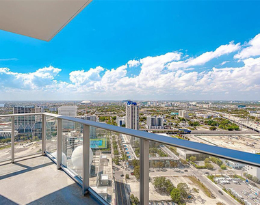 851 Ne 1st Avenue - Photo Thumbnail 23