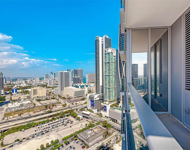 851 Ne 1st Avenue - Photo Thumbnail 26
