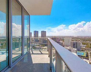 851 Ne 1st Avenue - Photo Thumbnail 24