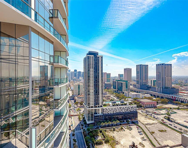 851 Ne 1st Avenue - Photo Thumbnail 25