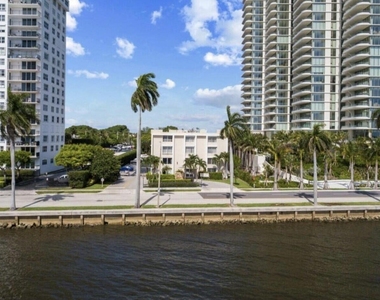 1601 S Flagler Drive - Photo Thumbnail 1