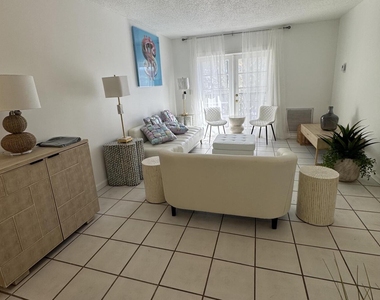1601 S Flagler Drive - Photo Thumbnail 10