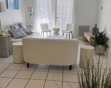 1601 S Flagler Drive - Photo Thumbnail 7