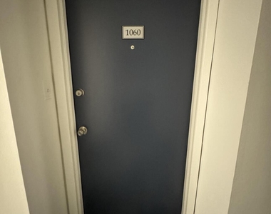 1601 S Flagler Drive - Photo Thumbnail 33