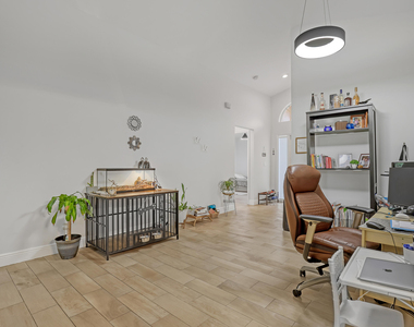 1784 Barnstable Road - Photo Thumbnail 7