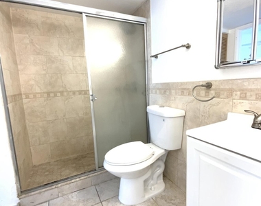 4709 Nw 7th Street - Photo Thumbnail 13