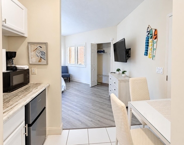 8358 Mulligan Circle - Photo Thumbnail 16