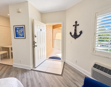 8358 Mulligan Circle - Photo Thumbnail 18
