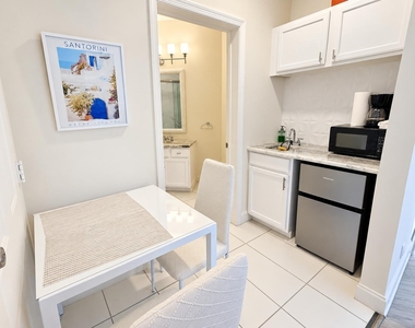 8358 Mulligan Circle - Photo Thumbnail 13