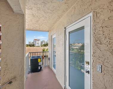 331 Sw 8th - Photo Thumbnail 5