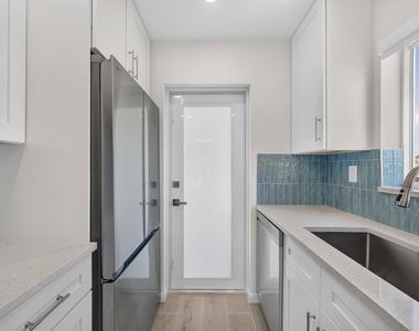 331 Sw 8th - Photo Thumbnail 6