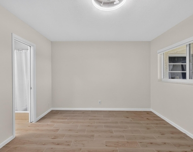 331 Sw 8th - Photo Thumbnail 14