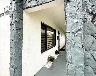 100 Sw 7th Street - Photo Thumbnail 19