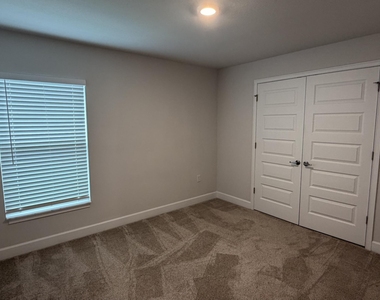 5237 Nw Reba Circle - Photo Thumbnail 20