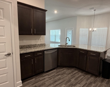 5237 Nw Reba Circle - Photo Thumbnail 13