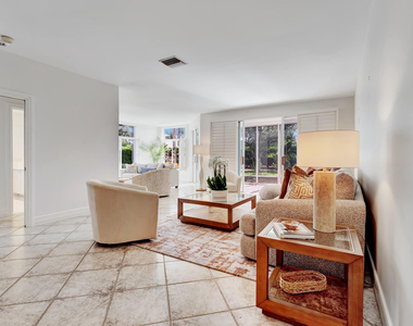 310 Spyglass Way - Photo Thumbnail 27