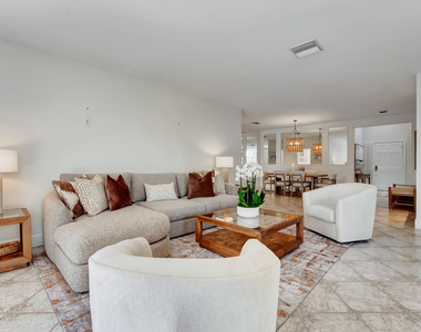 310 Spyglass Way - Photo Thumbnail 32