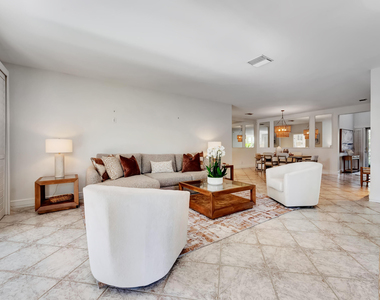 310 Spyglass Way - Photo Thumbnail 2