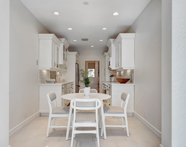310 Spyglass Way - Photo Thumbnail 31