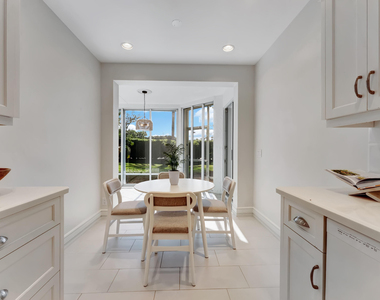 310 Spyglass Way - Photo Thumbnail 7