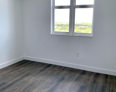 117 Nw 42nd Avenue - Photo Thumbnail 10
