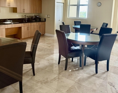 117 Nw 42nd Avenue - Photo Thumbnail 35