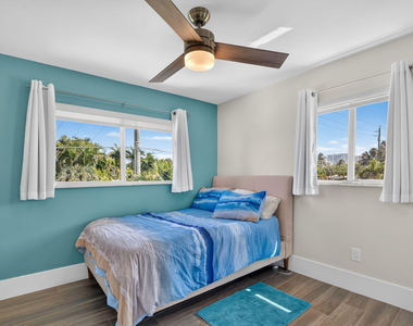 175 Ne Olive Way - Photo Thumbnail 13