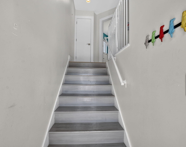 175 Ne Olive Way - Photo Thumbnail 5