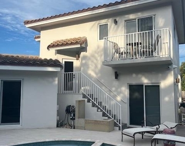 175 Ne Olive Way - Photo Thumbnail 25