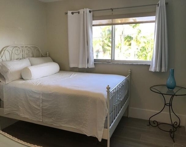 175 Ne Olive Way - Photo Thumbnail 16