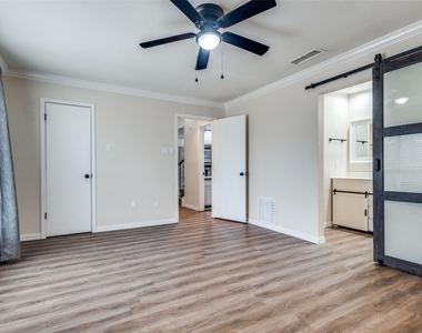 1846 Tucson Drive - Photo Thumbnail 14